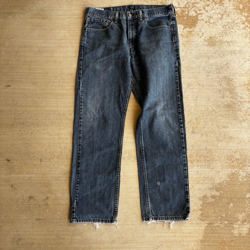 Levis 505 Regular Fit Straight Leg Jeans Medium Wash 36x32 Fits 34x30 Flawed